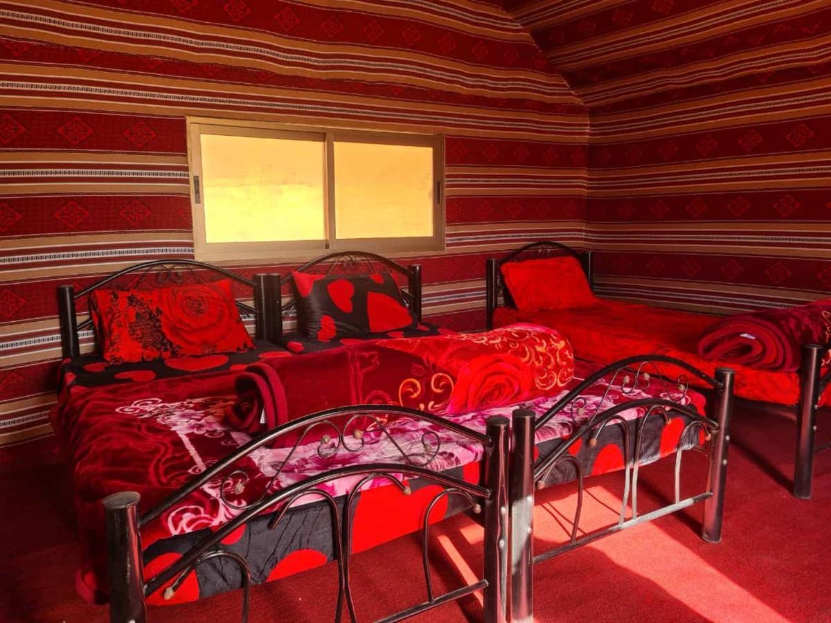 Wadi rum Local guide camp Wadi Rum Exterior foto