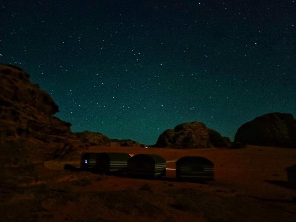 Wadi rum Local guide camp Wadi Rum Exterior foto