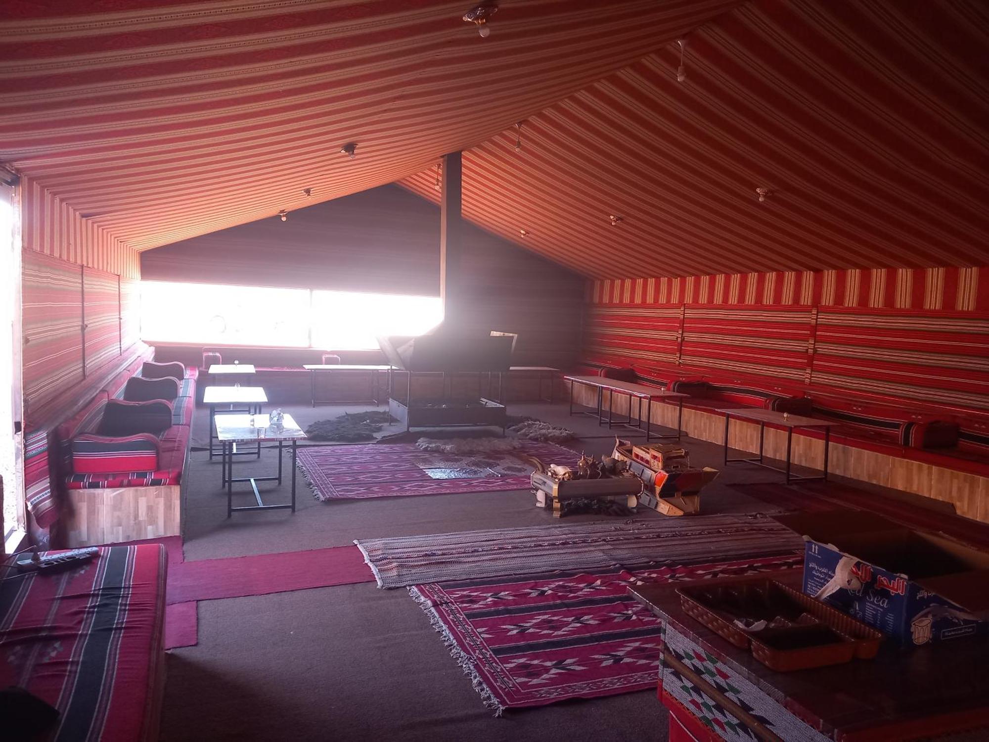 Wadi rum Local guide camp Wadi Rum Exterior foto
