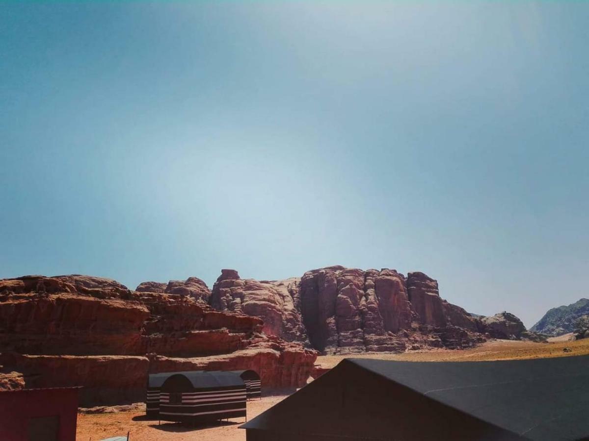 Wadi rum Local guide camp Wadi Rum Exterior foto