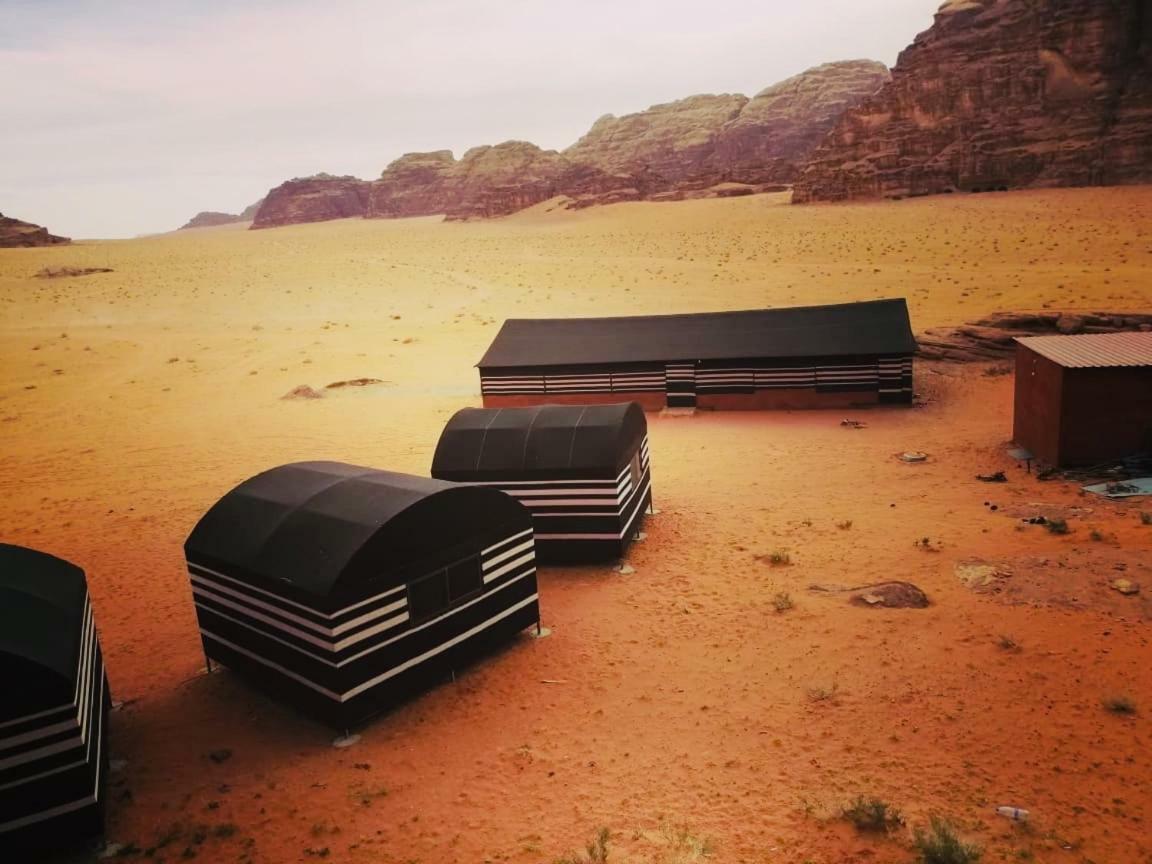 Wadi rum Local guide camp Wadi Rum Exterior foto